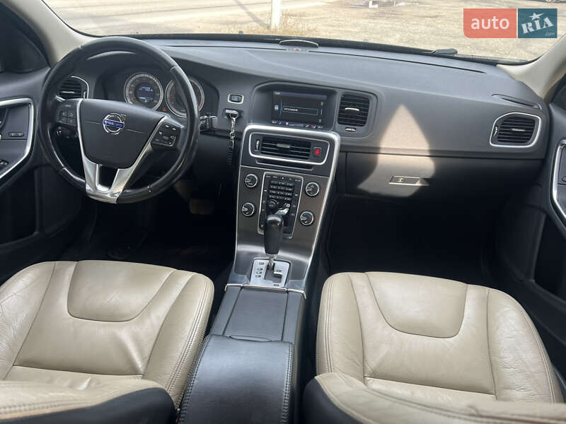 Седан Volvo S60 2012 в Києві