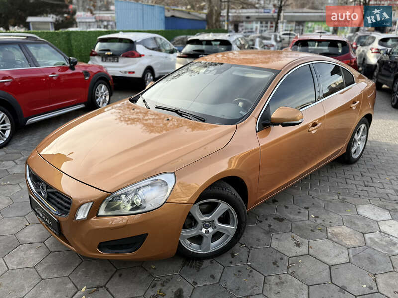 Седан Volvo S60 2010 в Одессе