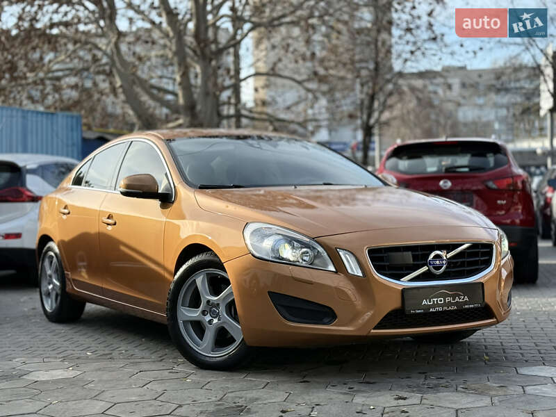 Седан Volvo S60 2010 в Одессе