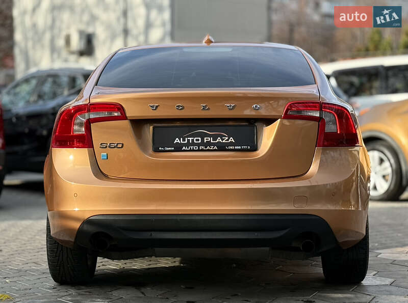 Седан Volvo S60 2010 в Одессе