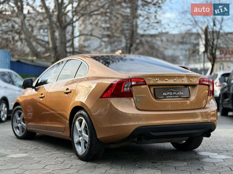 Седан Volvo S60 2010 в Одессе