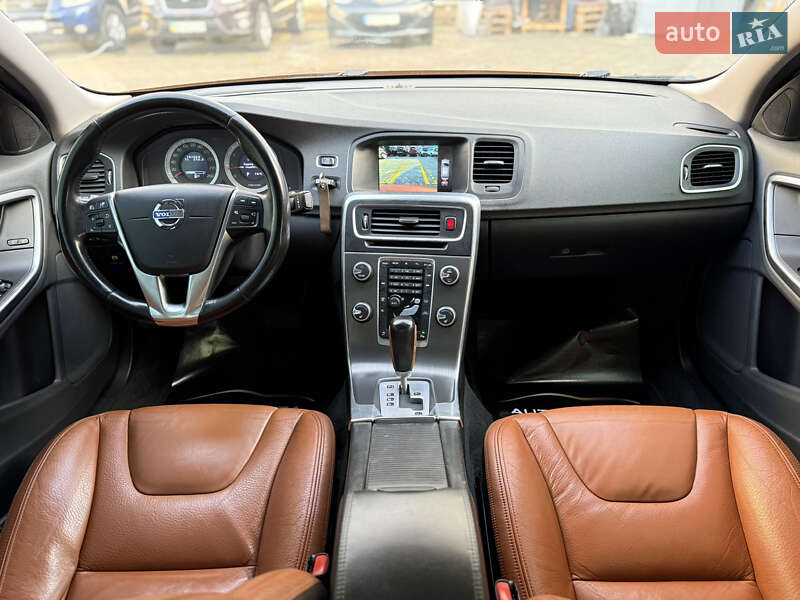 Седан Volvo S60 2010 в Одессе