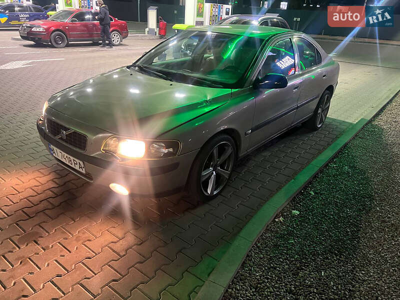 Седан Volvo S60 2004 в Білій Церкві