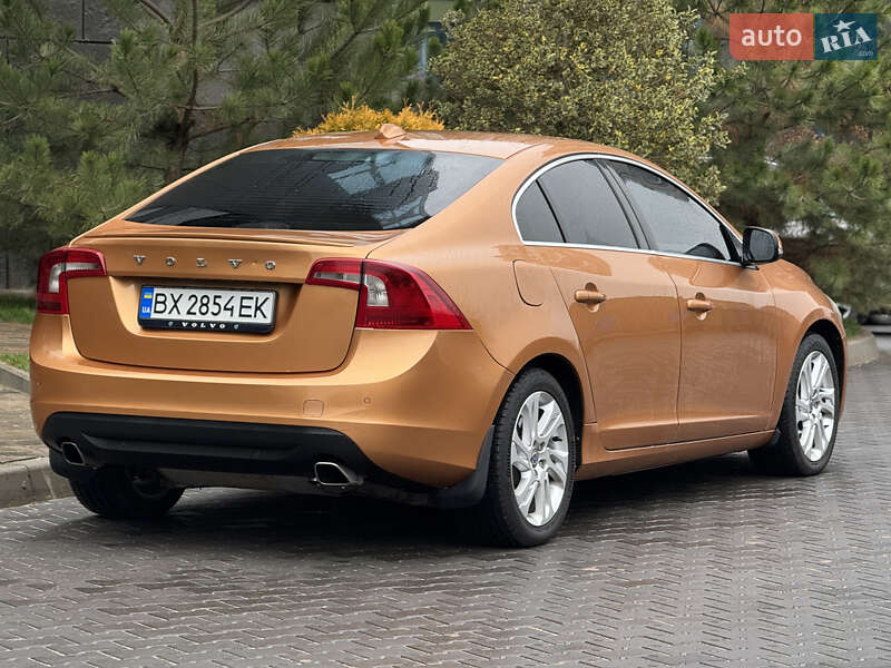 Седан Volvo S60 2011 в Киеве