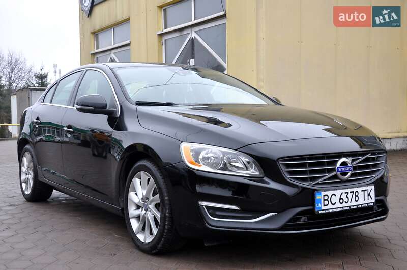 Седан Volvo S60 2016 в Львові