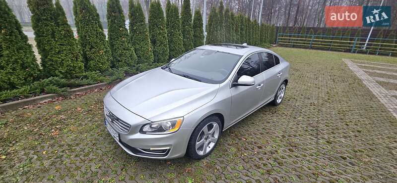 Седан Volvo S60 2013 в Харькове