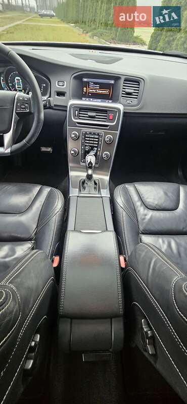 Седан Volvo S60 2013 в Харькове