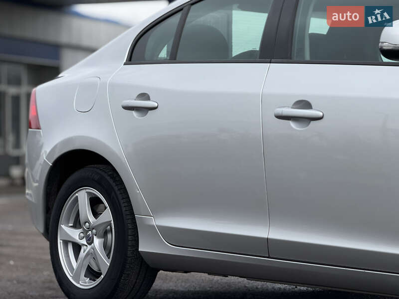 Седан Volvo S60 2016 в Радивилове фото 5 Седан Volvo S60 2016 в Радивилове
