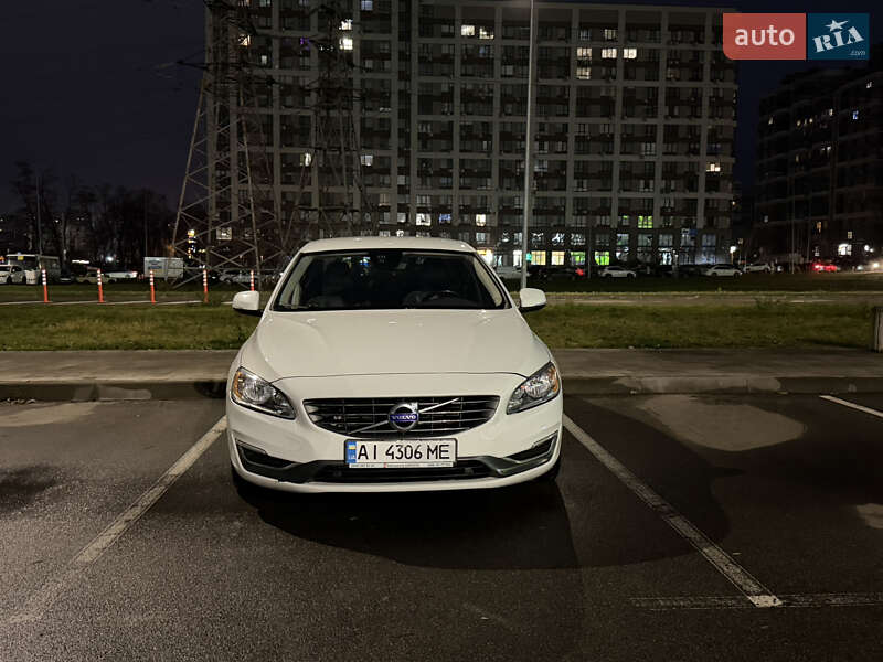 Седан Volvo S60 2014 в Киеве фото 2 Седан Volvo S60 2014 в Киеве