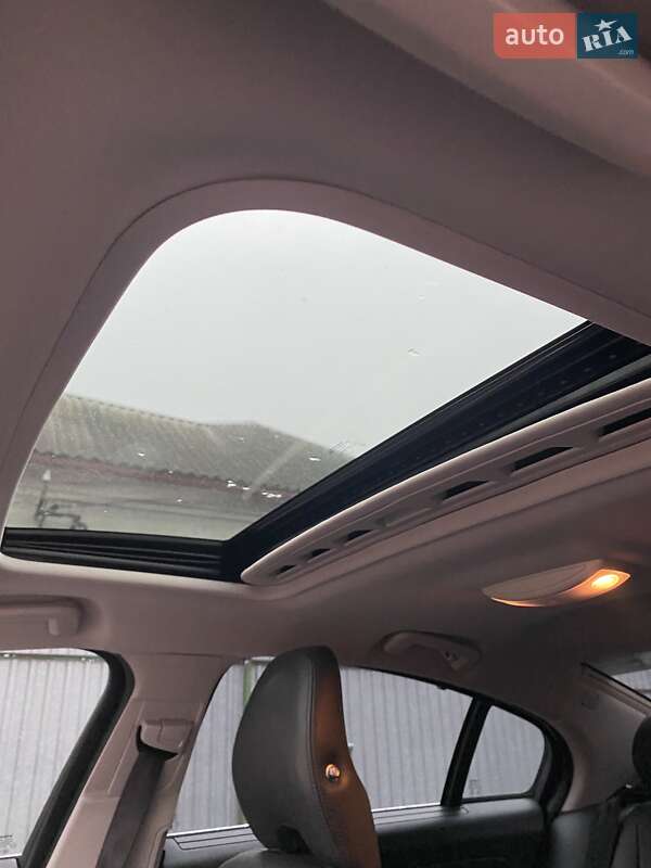 Седан Volvo S60 2016 в Тернополі фото 13 Седан Volvo S60 2016 в Тернополі