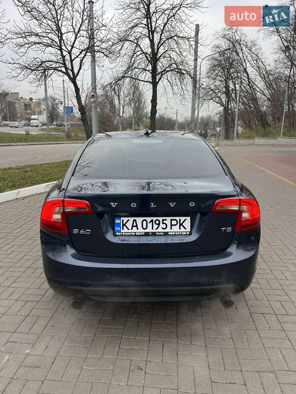 Седан Volvo S60 2012 в Києві фото 11 Седан Volvo S60 2012 в Києві