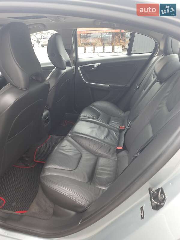 Седан Volvo S60 2012 в Ивано-Франковске фото 12 Седан Volvo S60 2012 в Ивано-Франковске