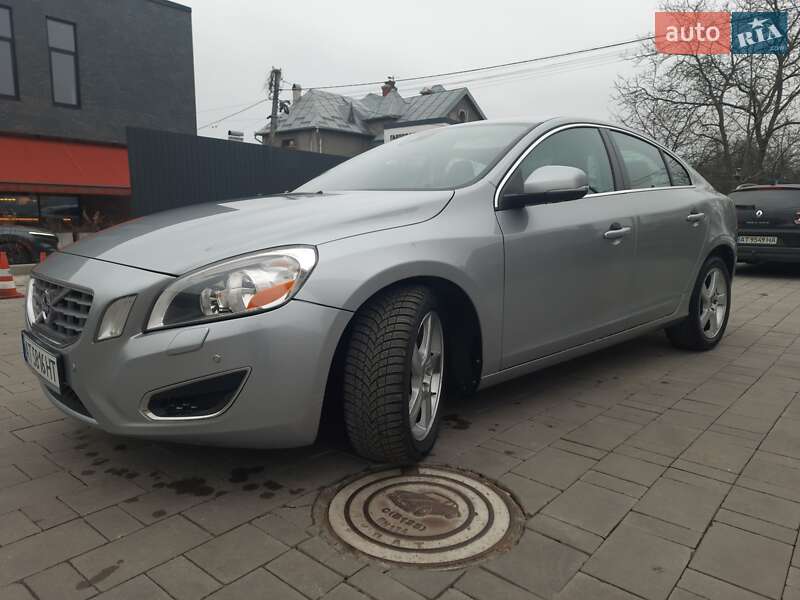 Седан Volvo S60 2012 в Ивано-Франковске фото Седан Volvo S60 2012 в Ивано-Франковске
