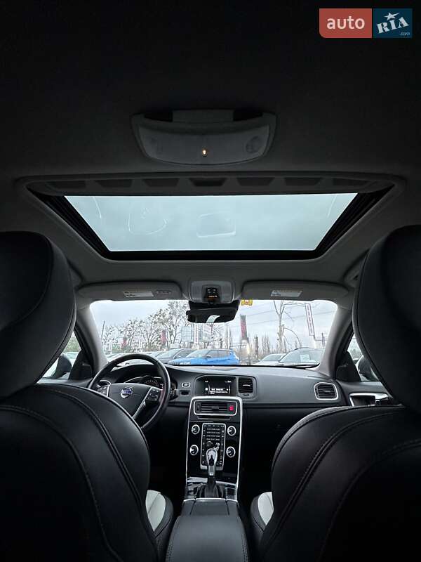 Седан Volvo S60 2015 в Белогородке фото 31 Седан Volvo S60 2015 в Белогородке