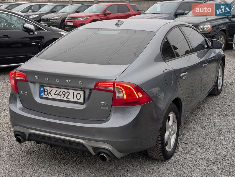Седан Volvo S60 2017 в Ровно