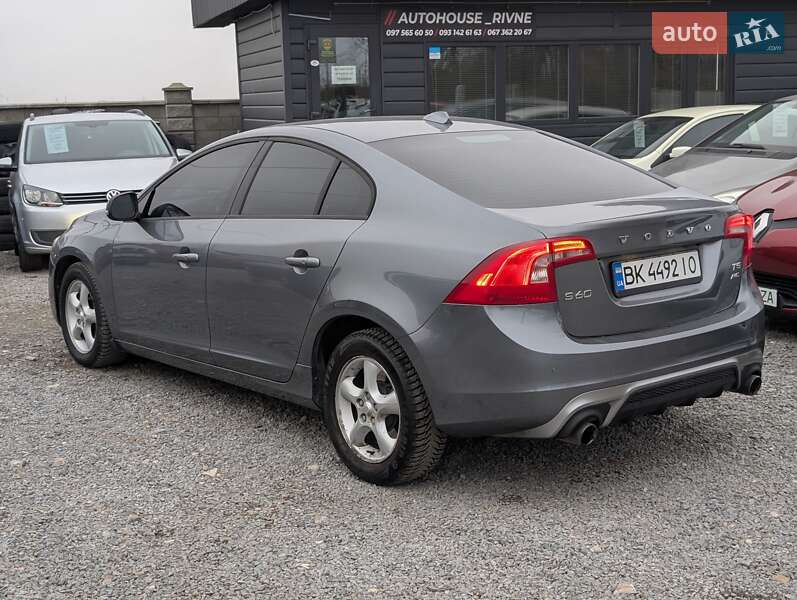 Седан Volvo S60 2017 в Ровно
