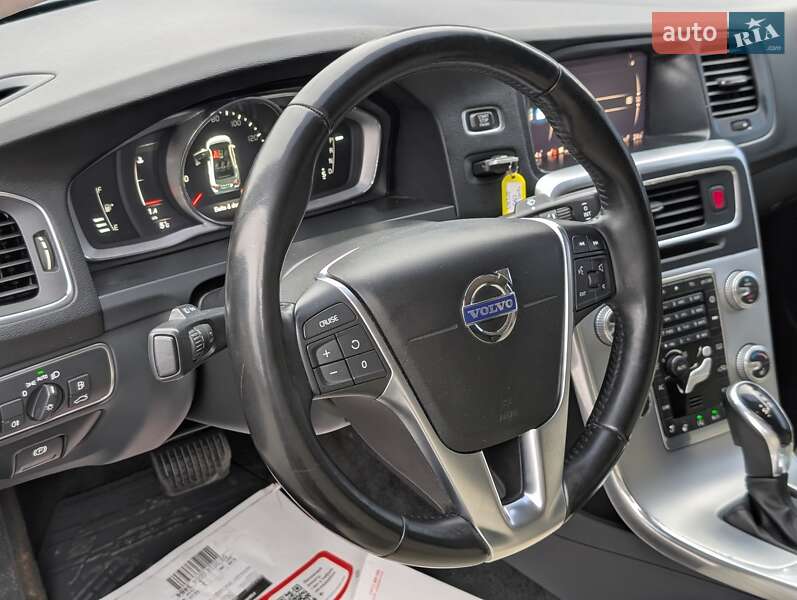 Седан Volvo S60 2017 в Ровно