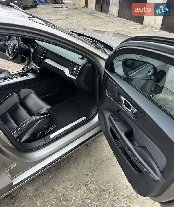 Седан Volvo S60 2019 в Одессе фото 17 Седан Volvo S60 2019 в Одессе
