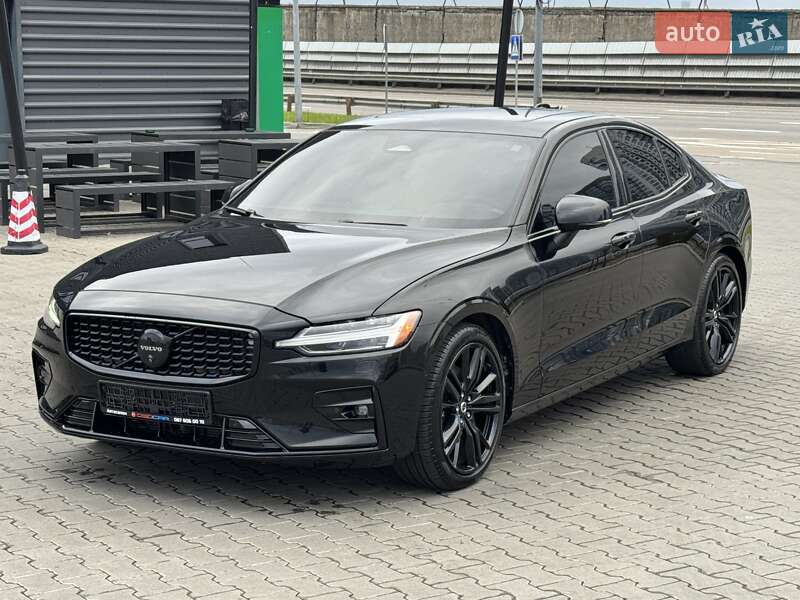 Седан Volvo S60 2024 в Киеве