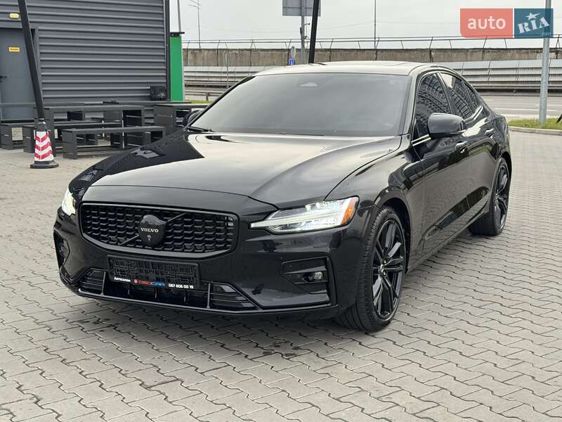 Седан Volvo S60 2024 в Киеве