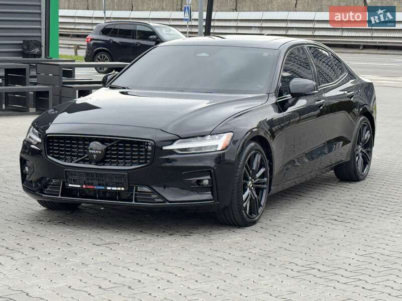 Седан Volvo S60 2024 в Киеве