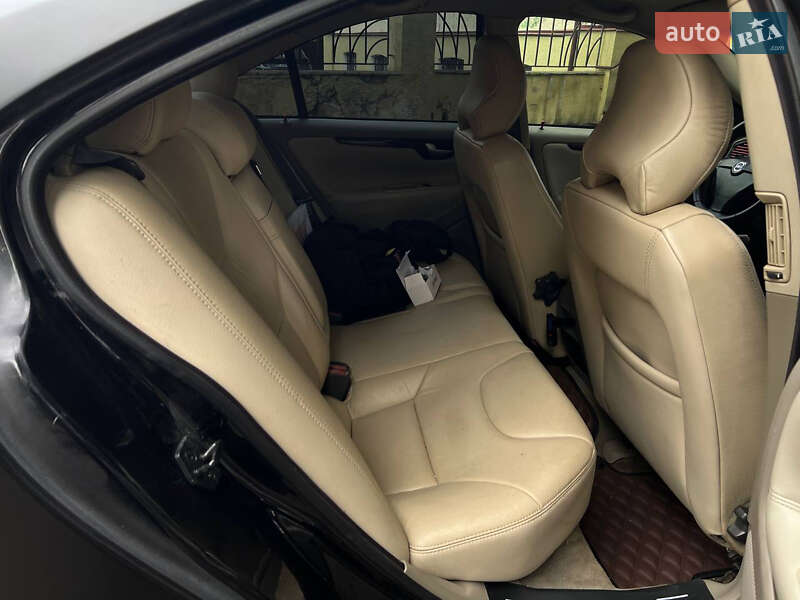 Седан Volvo S60 2004 в Ровно