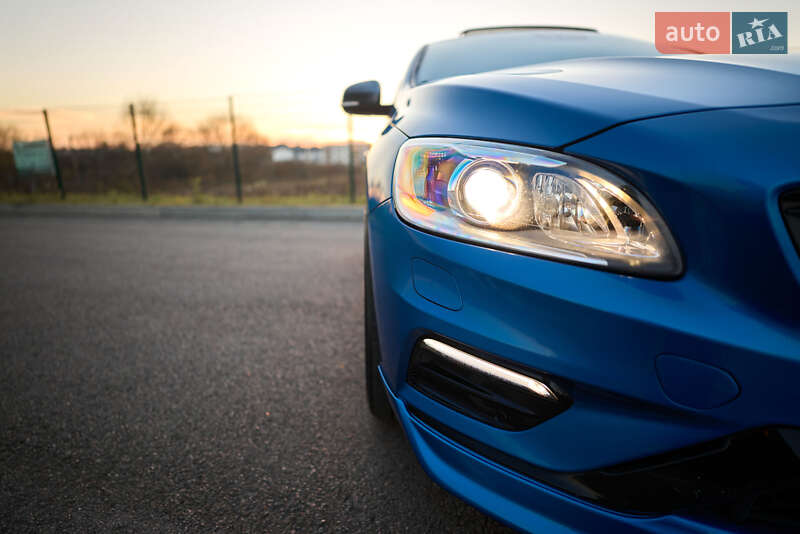 Седан Volvo S60 2017 в Ровно