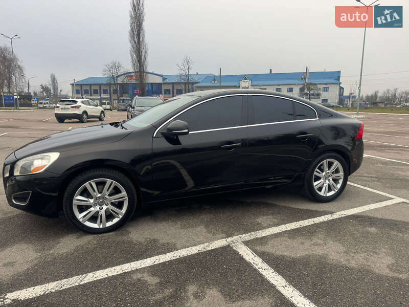 Седан Volvo S60 2011 в Житомире