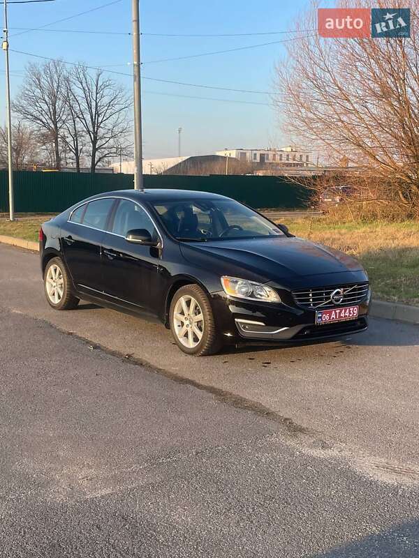 Седан Volvo S60 2016 в Житомире