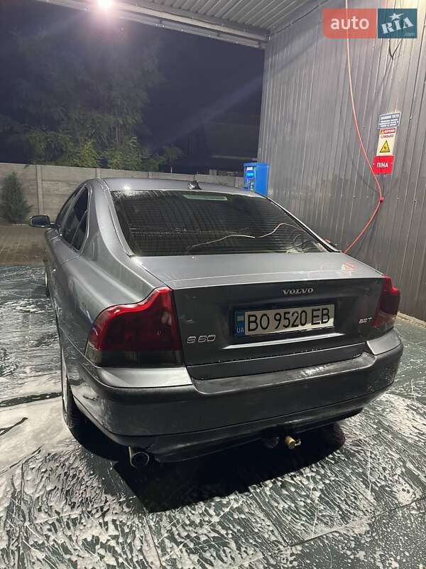 Седан Volvo S60 2003 в Дубровице
