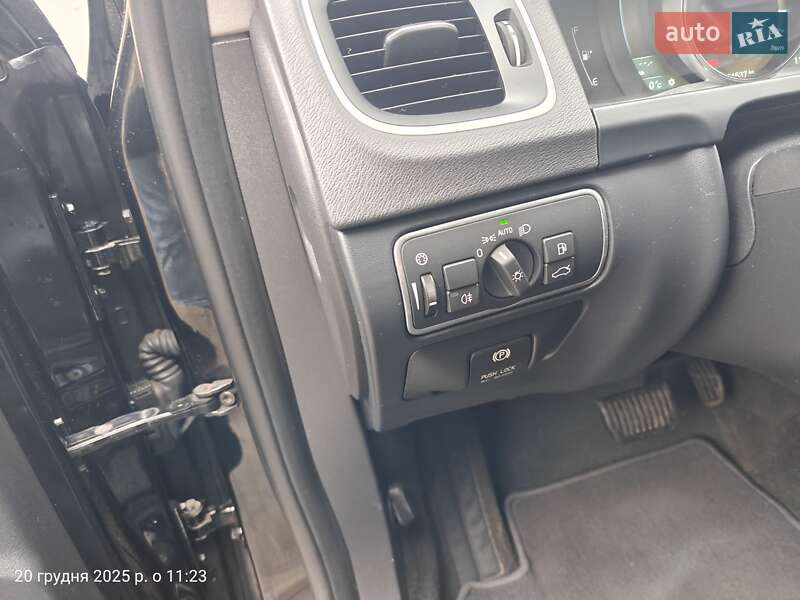 Седан Volvo S60 2013 в Полтаве