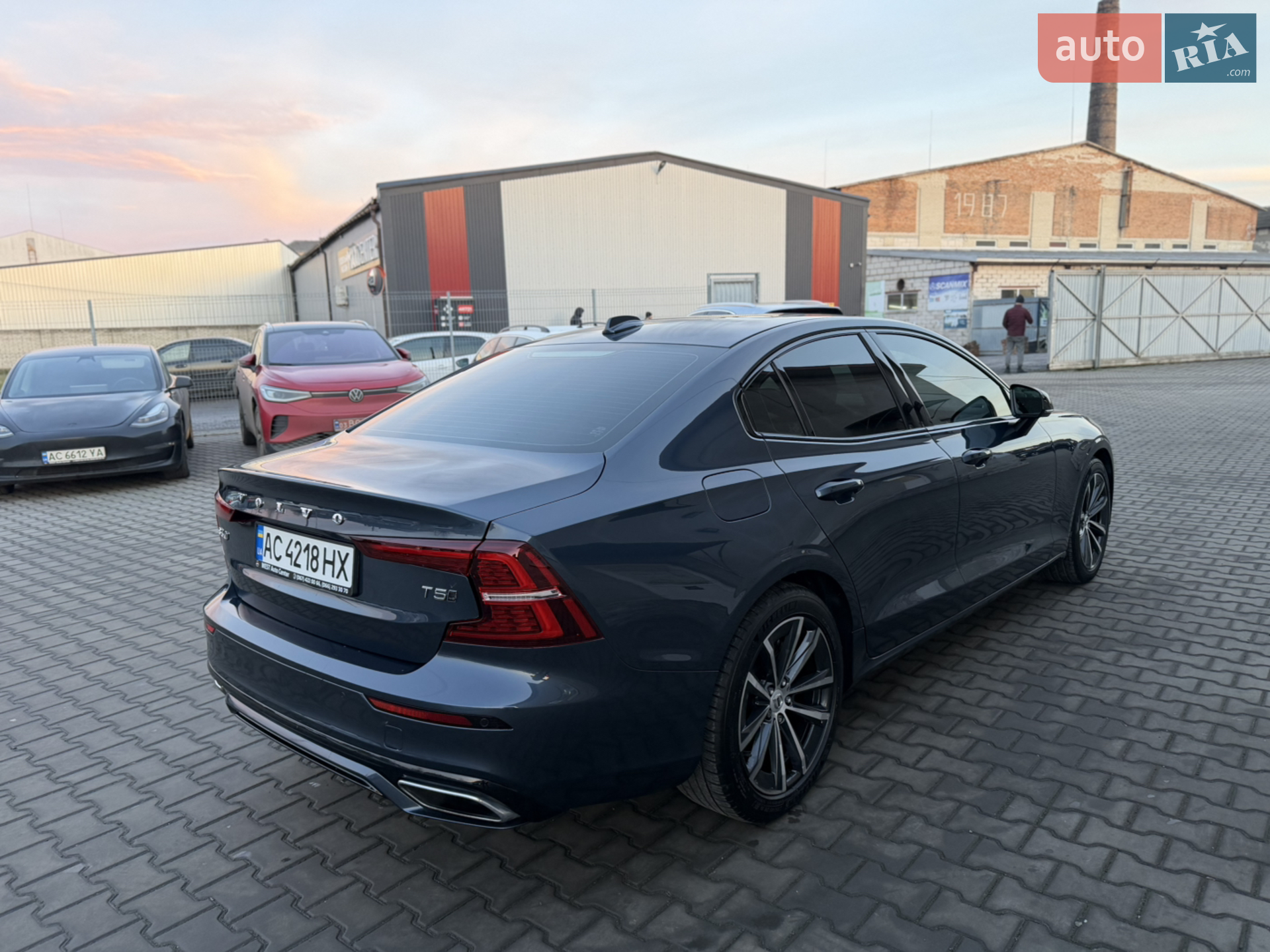 2021 Volvo S60 - мініатюра 5