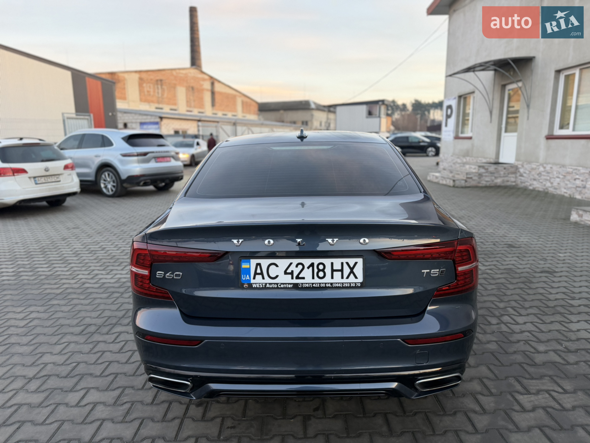2021 Volvo S60 - мініатюра 6