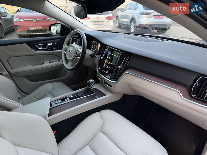 Седан Volvo S60 2021 в Луцьку