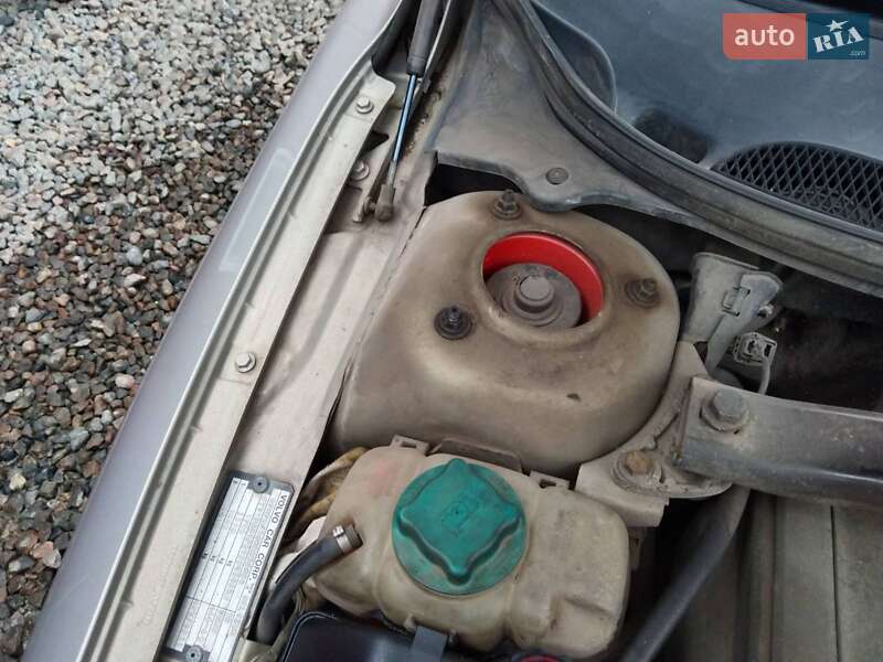 Седан Volvo S60 2001 в Днепре