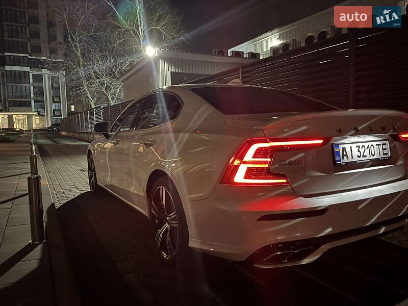 Седан Volvo S60 2020 в Києві