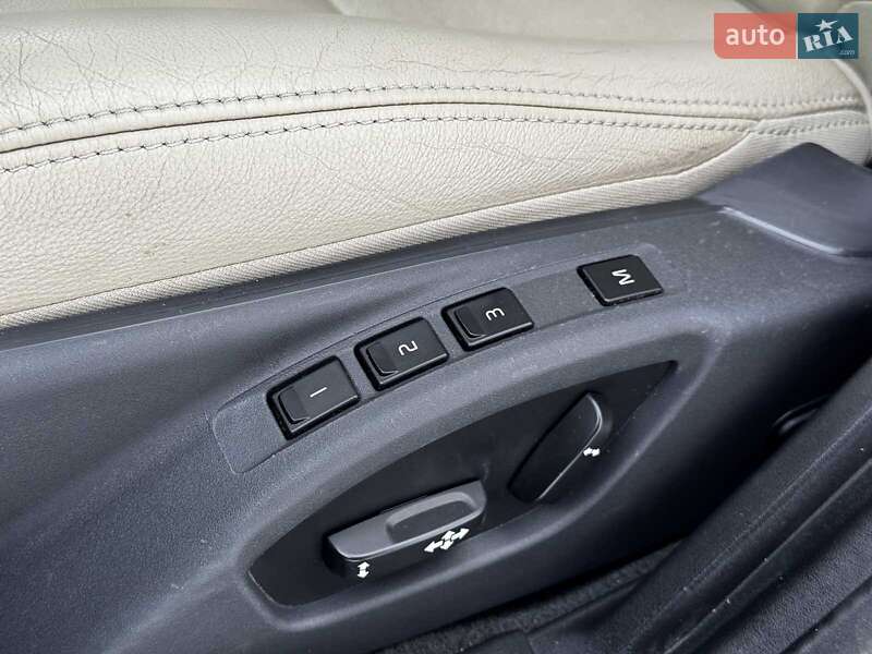 Седан Volvo S60 2016 в Києві