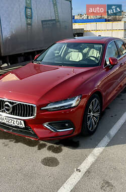 Седан Volvo S60 2019 в Дніпрі