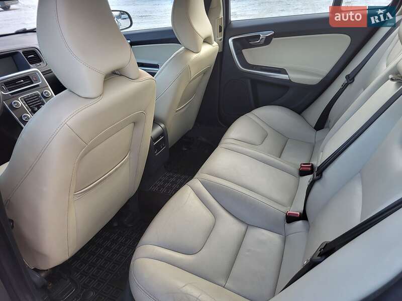 Седан Volvo S60 2016 в Житомире фото 10 Седан Volvo S60 2016 в Житомире