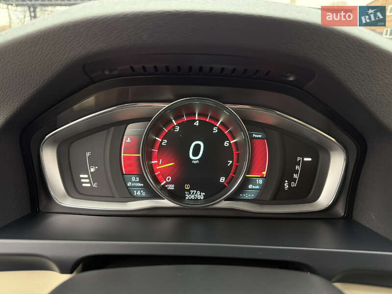 Седан Volvo S60 2014 в Нововолынске