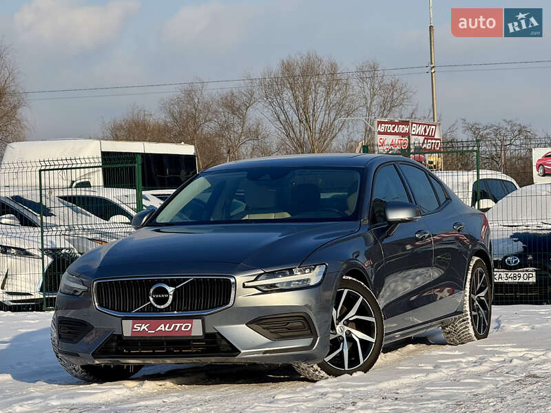 Седан Volvo S60 2019 в Киеве