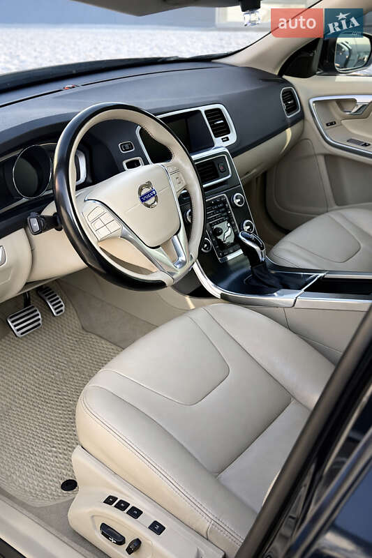 Седан Volvo S60 2015 в Ровно фото 13 Седан Volvo S60 2015 в Ровно