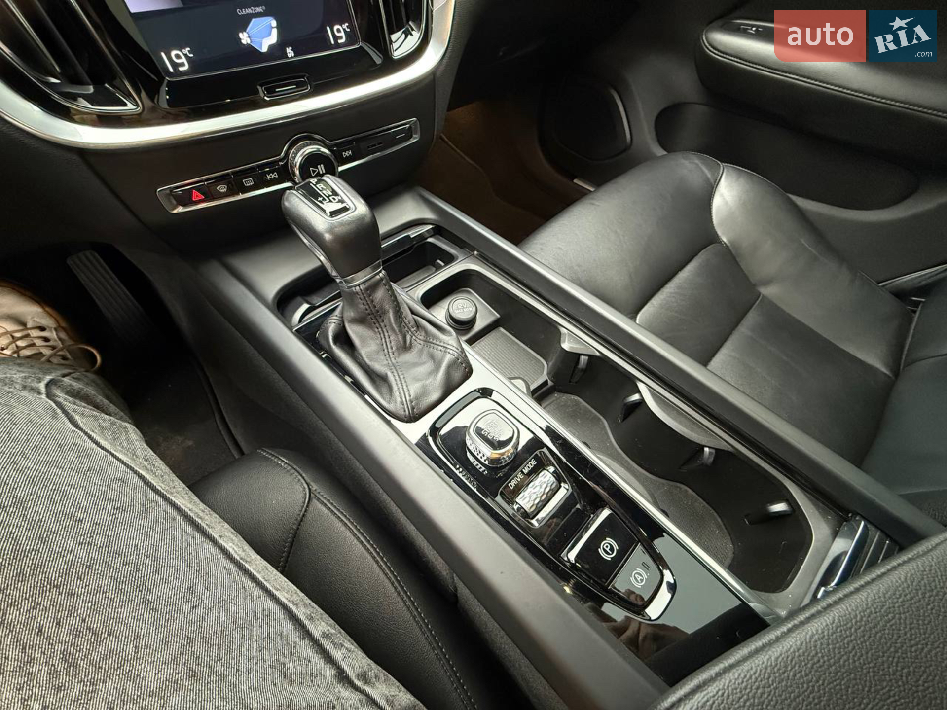 2019 Volvo S60 - мініатюра 10