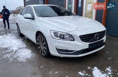 Седан Volvo S60 2018 в Львове
