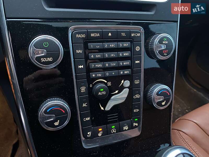 Седан Volvo S60 2018 в Львове