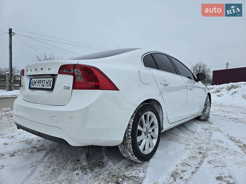 Седан Volvo S60 2015 в Житомире