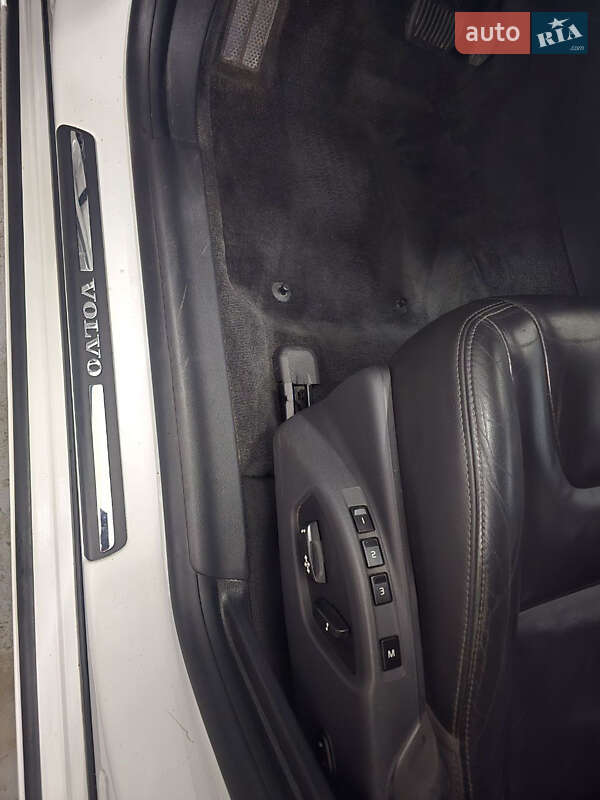 Седан Volvo S60 2015 в Житомире