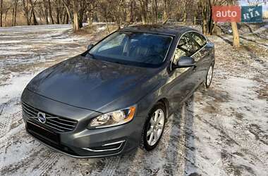 Седан Volvo S60 2016 в Дніпрі