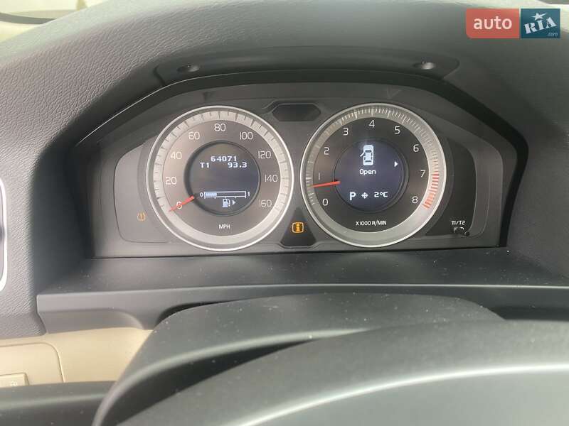 Седан Volvo S60 2013 в Новояворовске