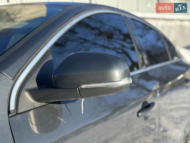 Седан Volvo S60 2011 в Львове